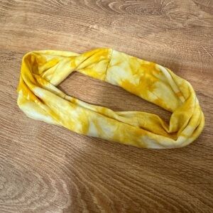 Yellow tie dye headband​​​​​